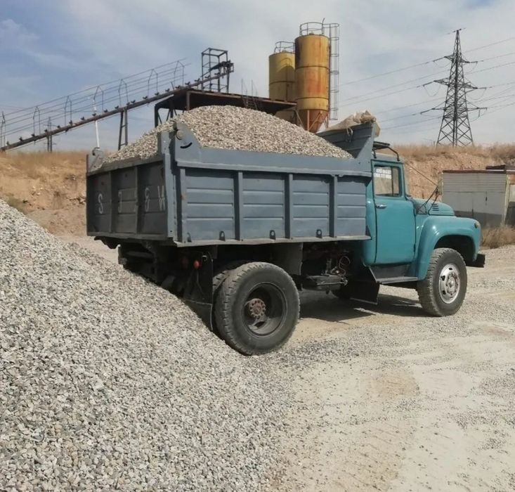 Песок, балласт, щебень, отсев.