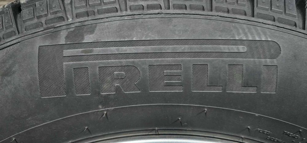 Продам зимнюю резину Pirelli