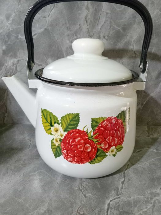 Чайник металлический. В отличном состоянии