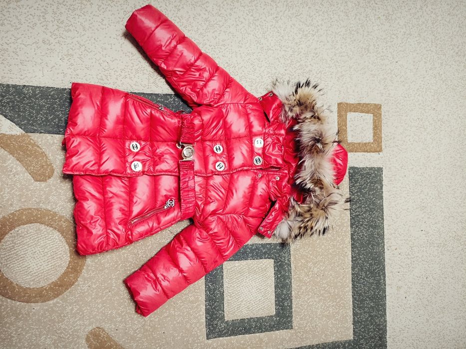 Зимняя куртка для девочки