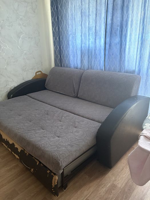 Продается диван срочно