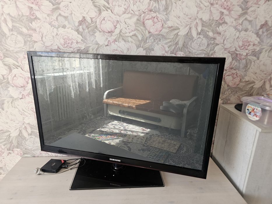 Телевизор плазменный Samsung