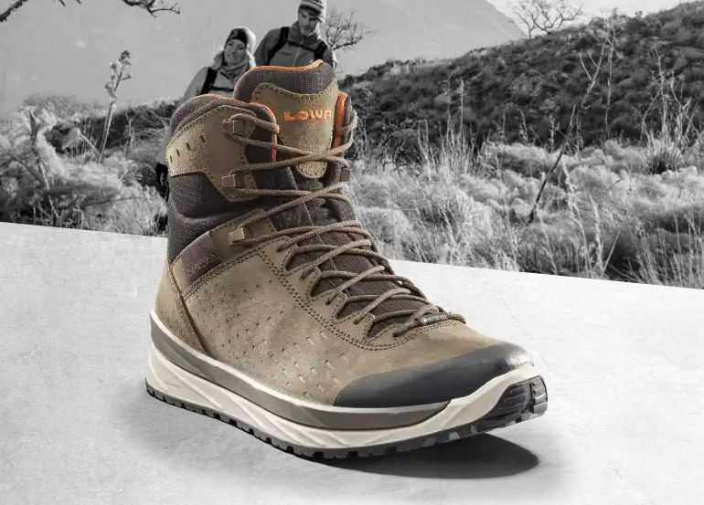 Ghete bocanci LOWA Goretex, munte, iarna, oras, drumetie. Masuri 41-42