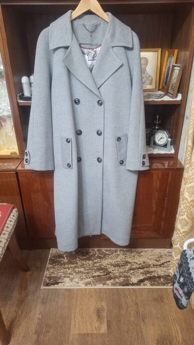 Пальто  женское драповое