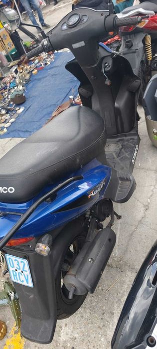 Scutere 49 cc limitate la 25 km/h Fără Permis ä