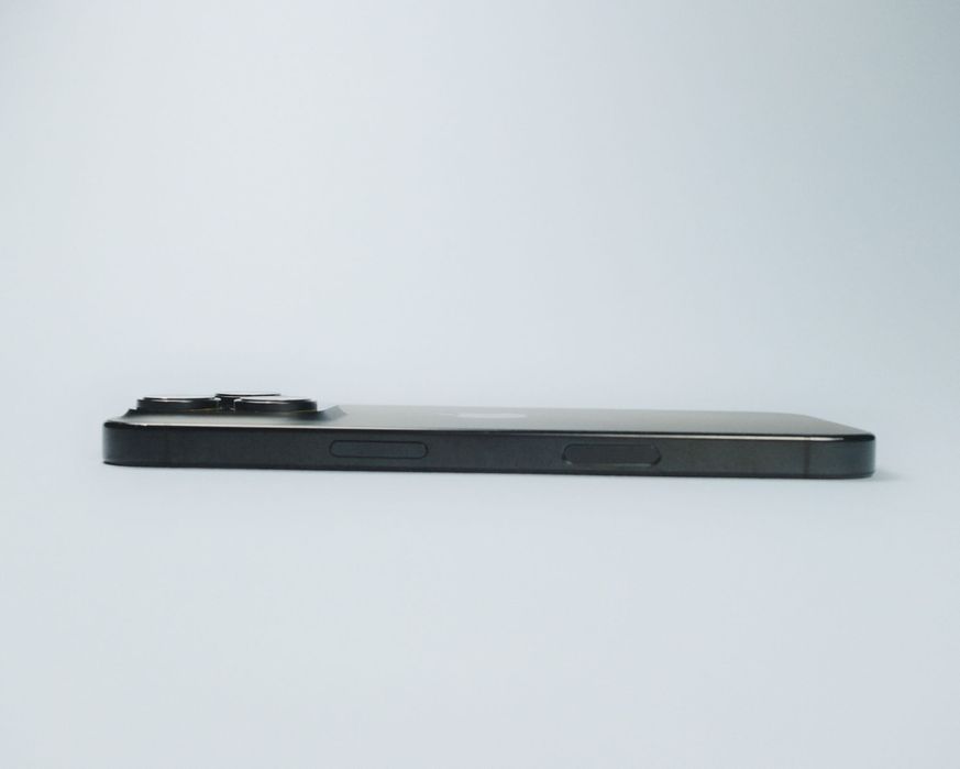 iPhone 16 Pro 128GB Black Titanium 90% Battery Отличен