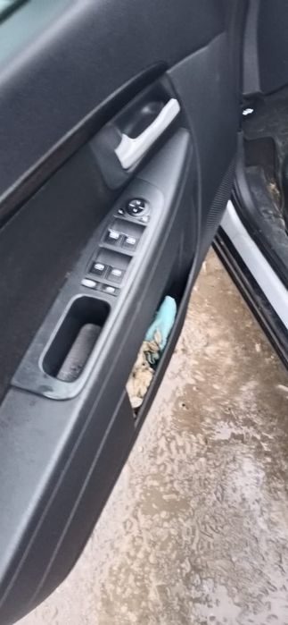 Продам Приору- 2