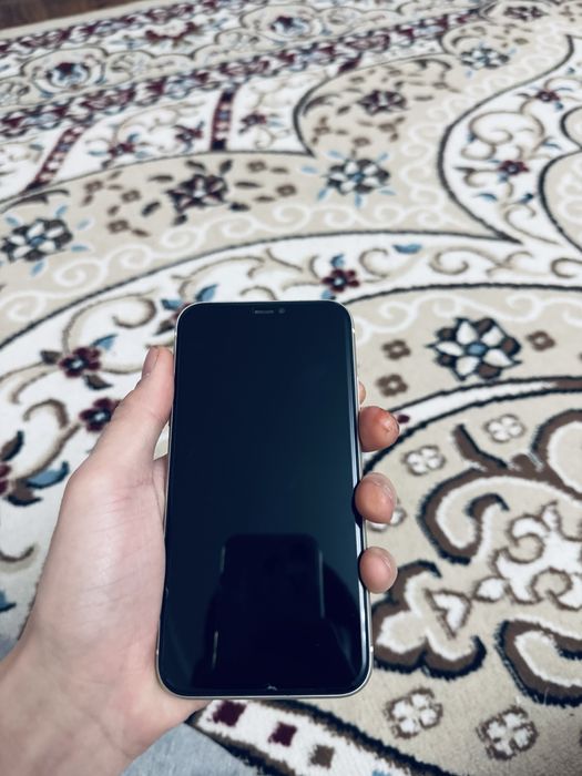 Iphone 11 128gb akb77