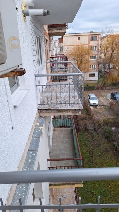 Inchiriez apartament 2 camere