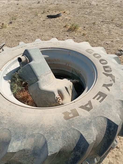 Балон. 20.8R42 марка. Холати идеал.