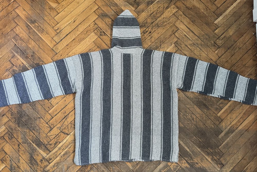Продавам hoodie