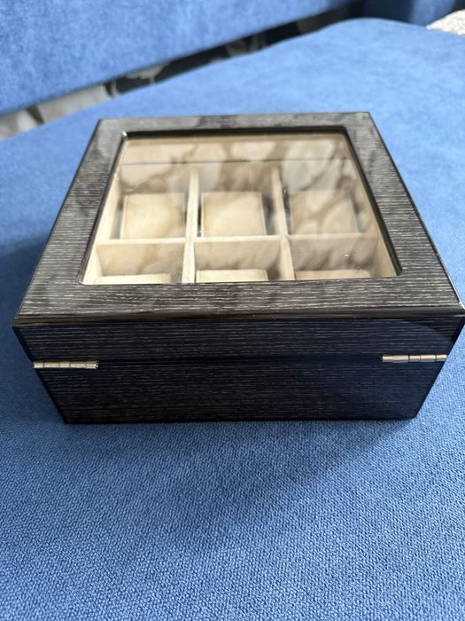 Футляр для часов