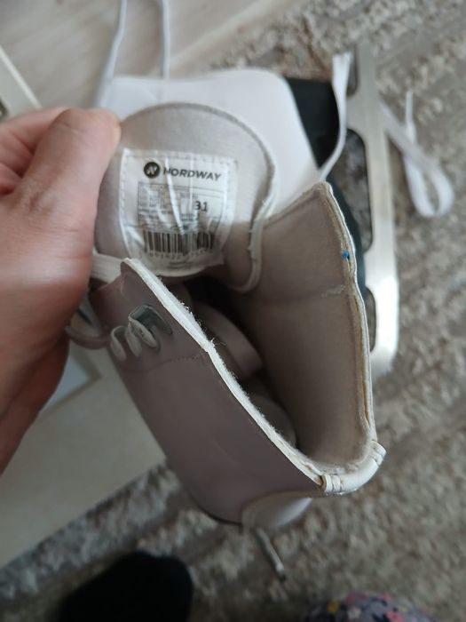 Коньки фигурные белые