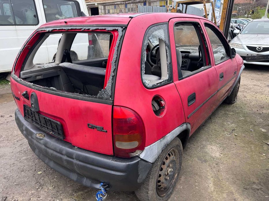 Opel Corsa B 1.4i 60hp 1993г. На Части