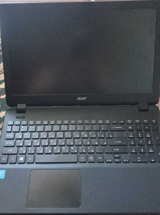 Noutbuk acer  sotiladi (yangi)