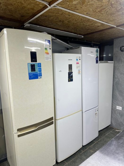 Продаю холодильники