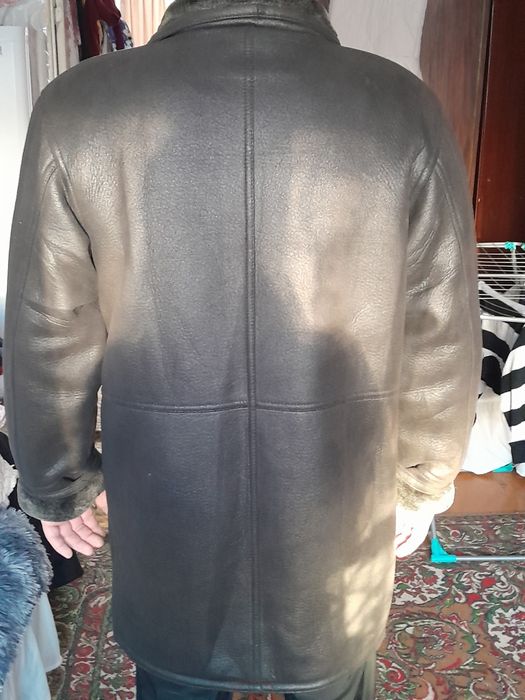 Продам мужскую дубленку