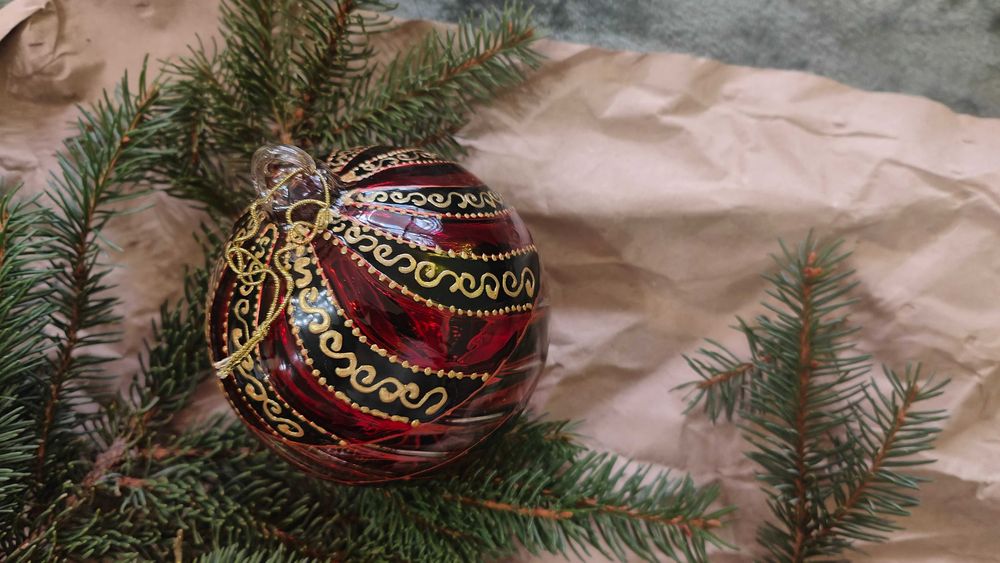 Стъклена играчка за елха