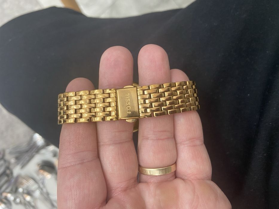 Ceas fossil auriu ca nou