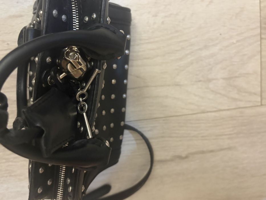 Alexander Mcqueen чанта  (studs)