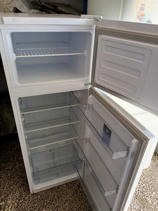 Продам   рабочий  холодильник