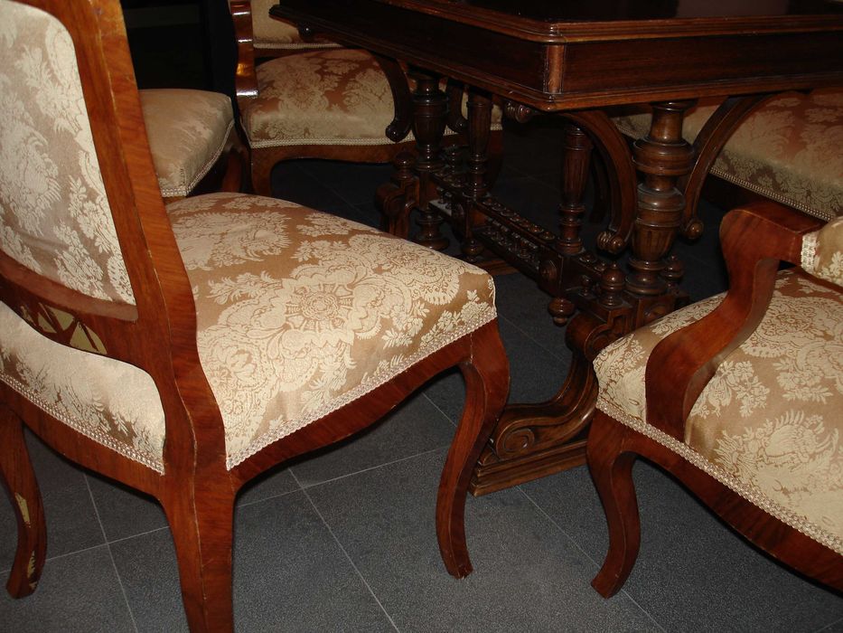 Salon stil Biedermeier , lemn solid , in stare foarte buna . SPECIAL