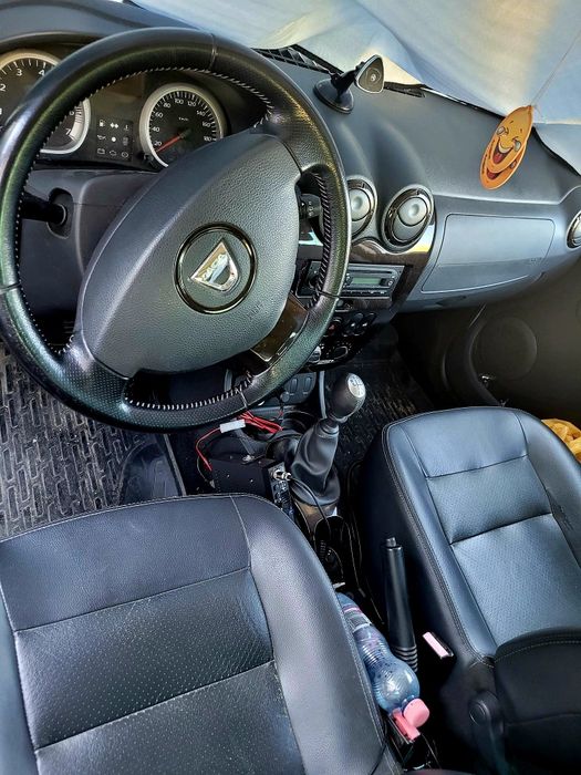 Se vinde Dacia Duster, model 2011