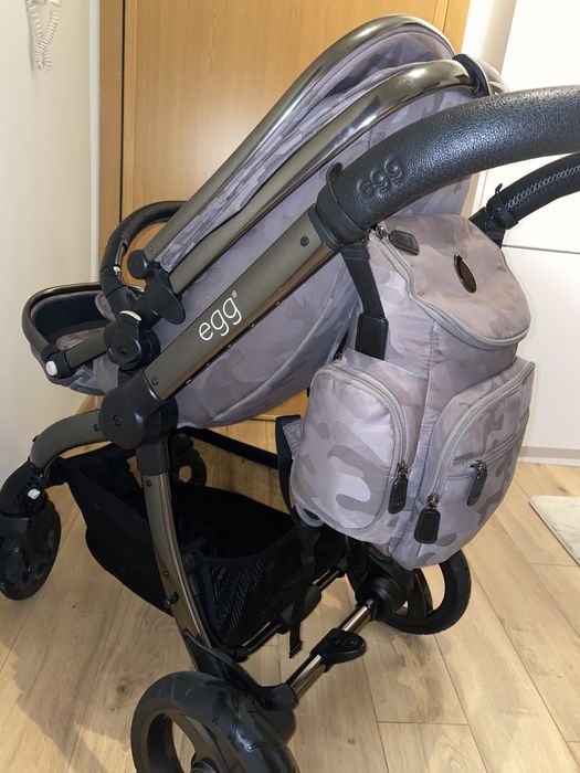 количка EGG 2 в 1  + много аксесоари
