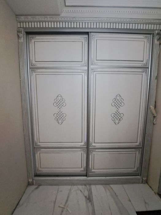 Продаётся прихожка!