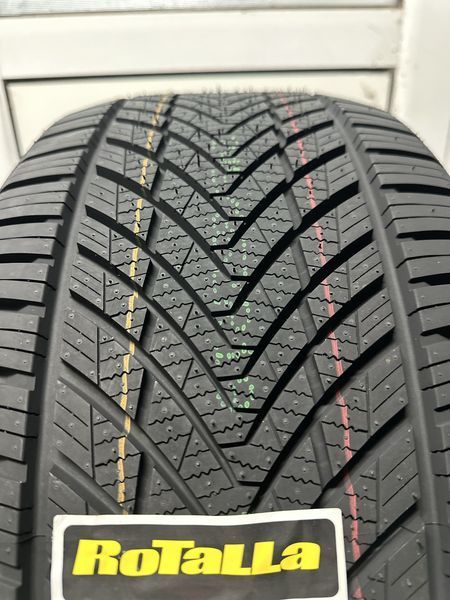 Нови всесезонни ROTALLA RA03 245/35R19 93Y XL НОВ DOT БОРД 2453519
