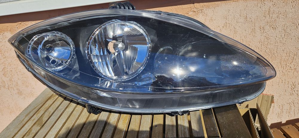 Vand far dreapta Seat Leon 1P nou