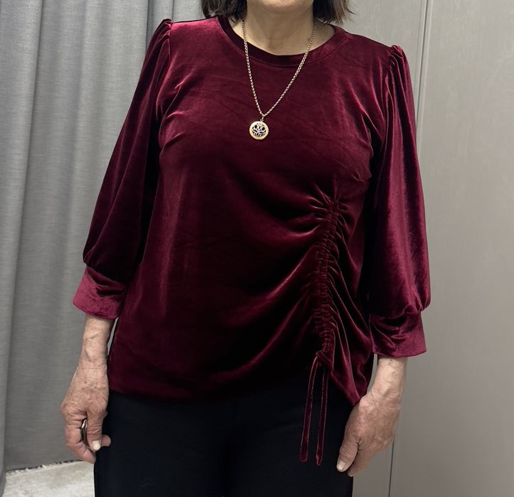 Продам платья и кофточку