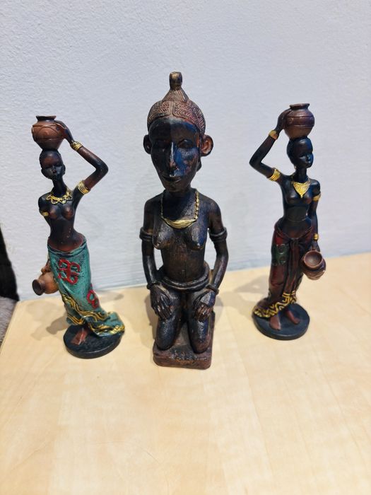 Statuete din lemn de abanos