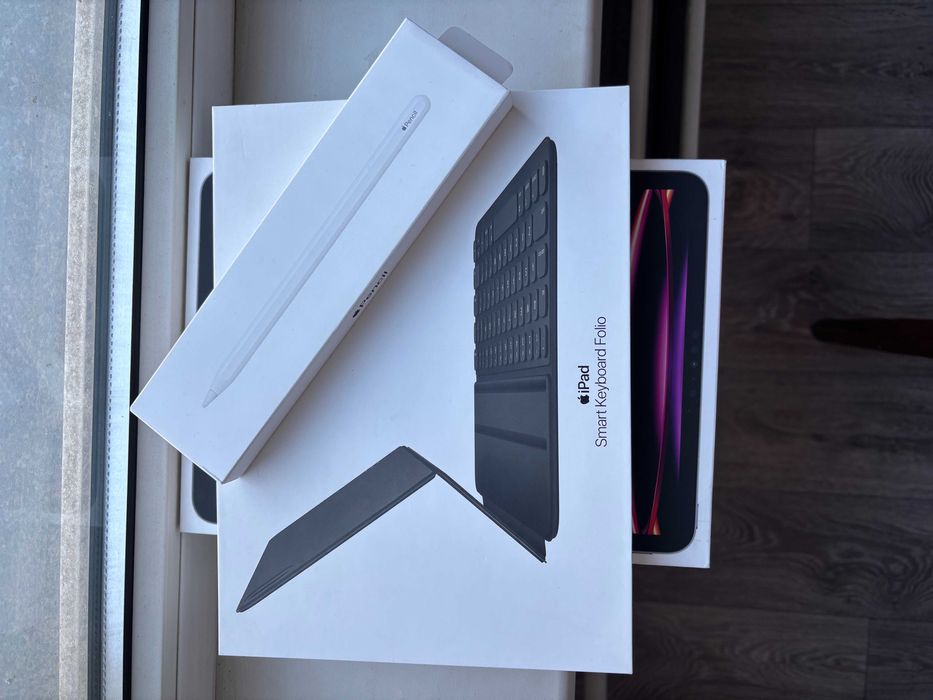iPad Pro 11" M2 128GB + Apple Pencil + Smart Keyboard