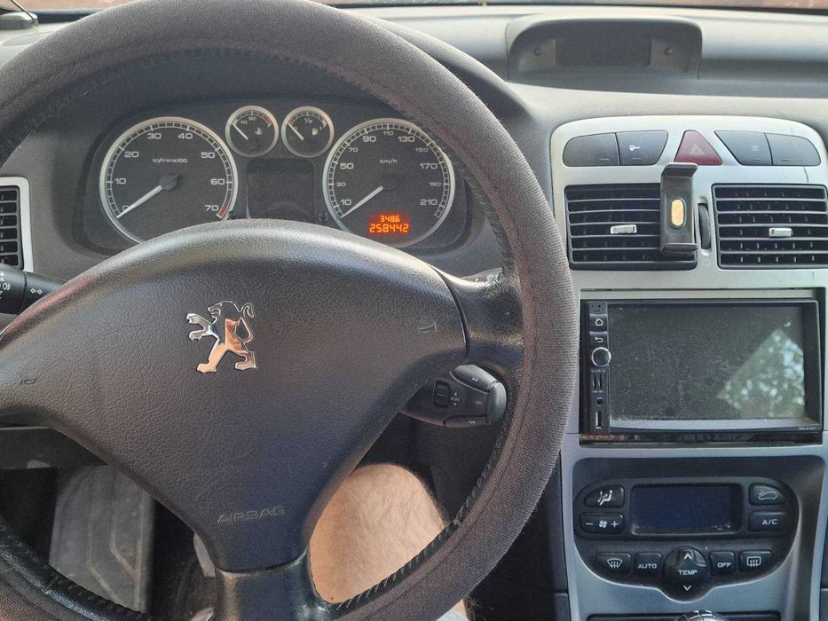 Peugeot 307 2005 benzină, 562 € — imagine 3