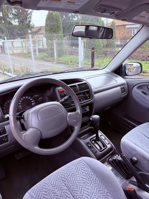 Suzuki Grand Vitara Automata 2.0i 128CP *Recent adusa*