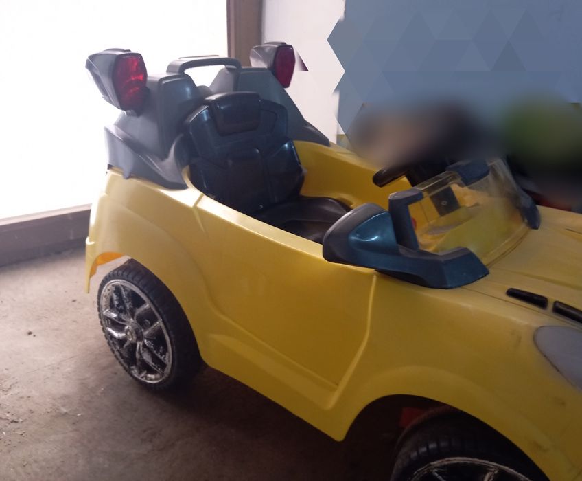 Продаётся детская машинка