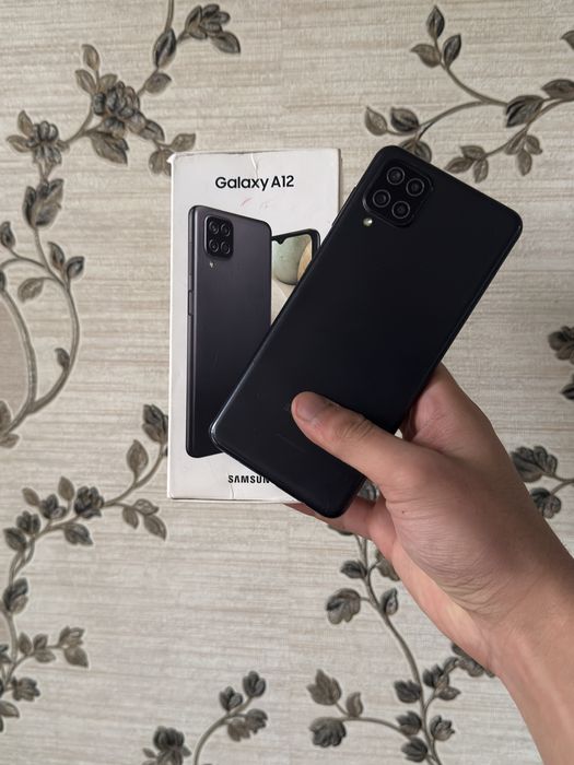 Samsung A12 idial holatda srocniga sotiladi