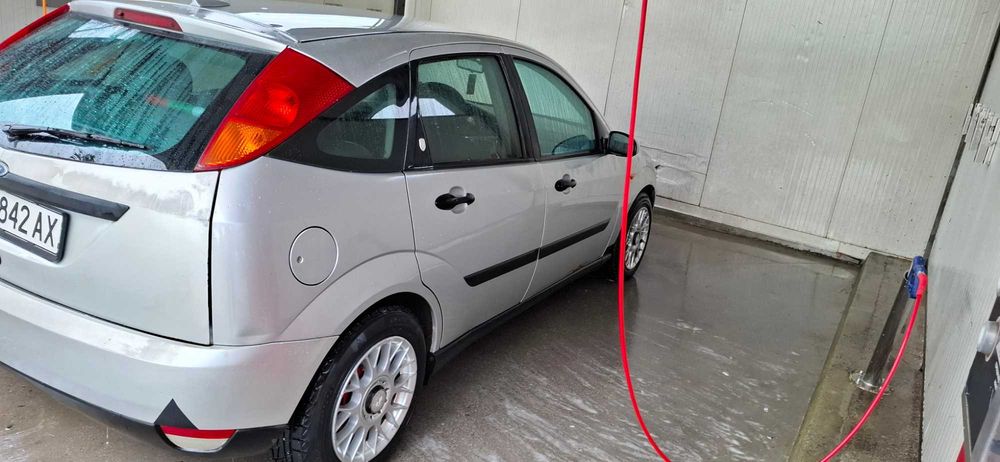 Ford Focus 1.8 TDDI GHIA