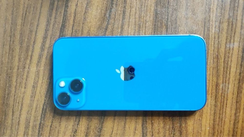 Iphone 13 umuman ochilmagan usta kormagan