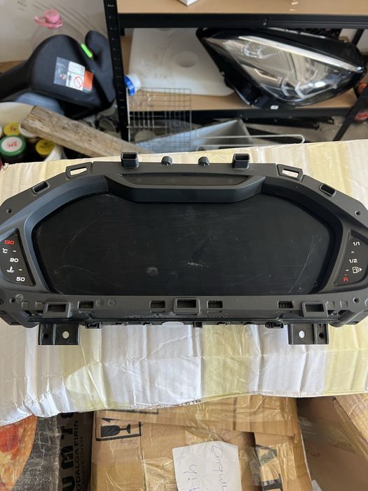 AUDI Q3 виртуален кокпит