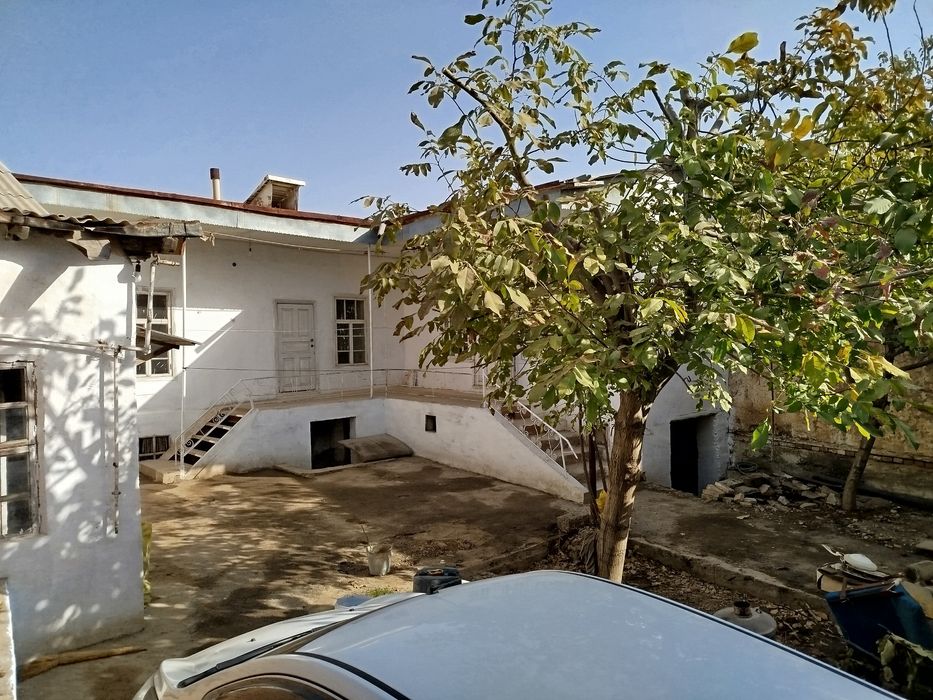 Uy sotiladi qawqadaryo shahxrisabz shahar guliston 62 uy