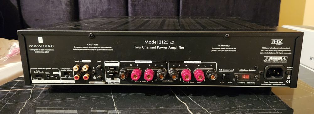 Amplificator Parasound New Classic Model 2125 V2 THX
