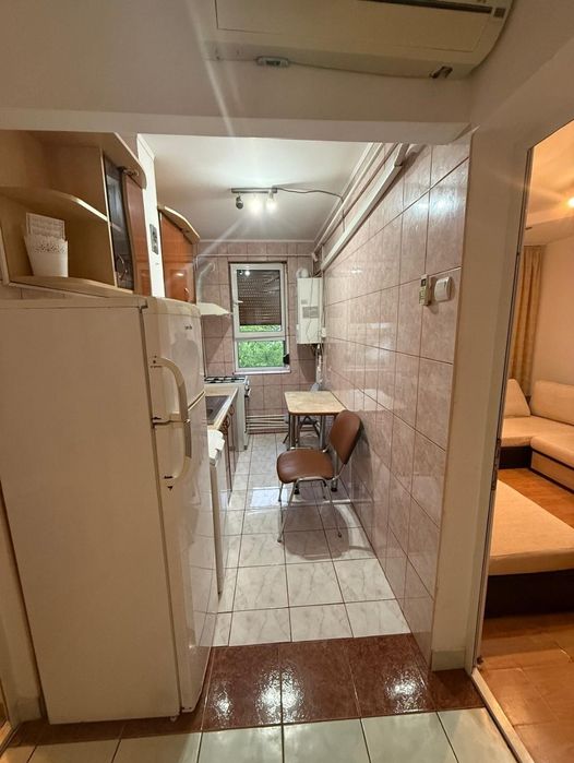 Persoana fizica,Inchriez apartament cu 2 camere Micro 19