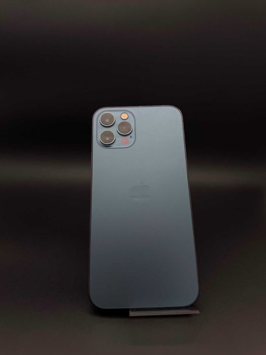 Dracula Amanet: iPhone 12 Pro, 128gb/79%.