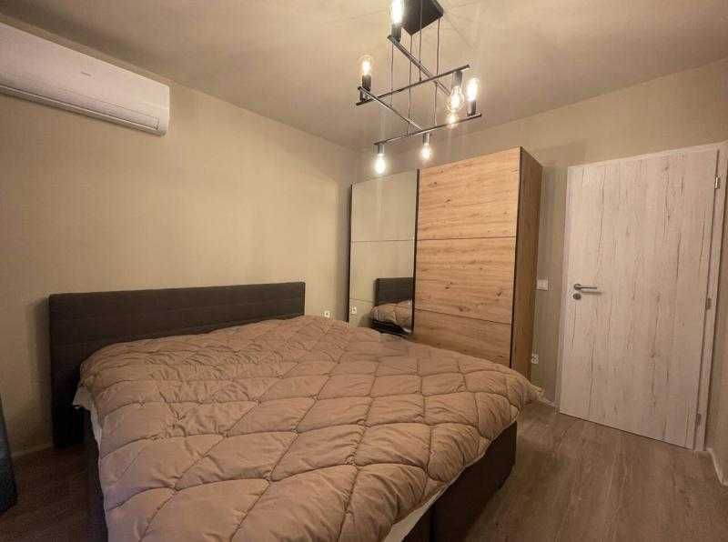 Голям и луксозен имот в кс- Сарафово