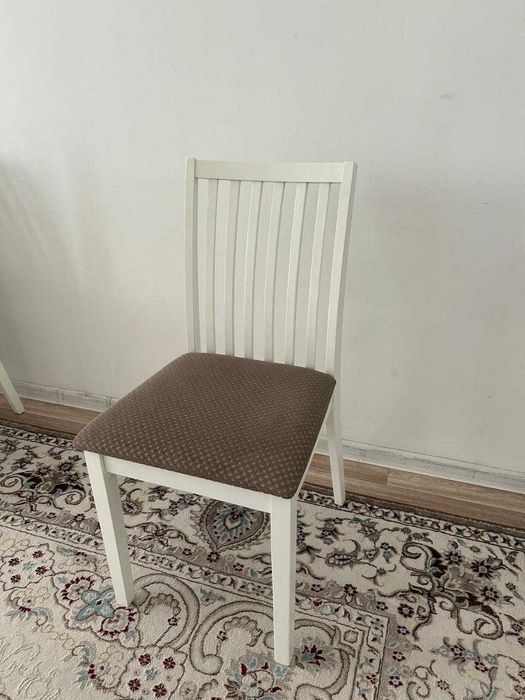 Продаю стулья классическом стиле