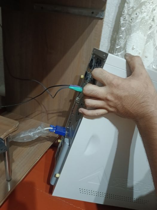 Продам компьютер в хорошем состоянии!!