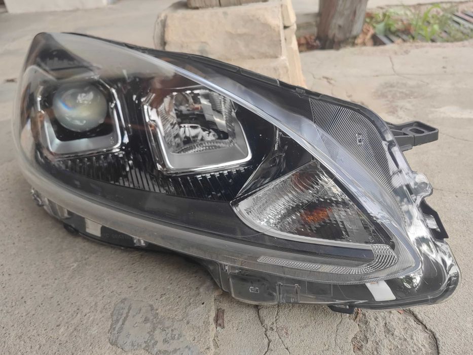 Фар Ford Kuga H7 десен / Фар Форд Куга Оригинален