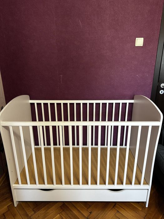 Запазена детска кошара